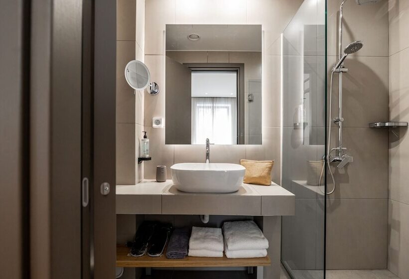 Pnoe Urban Living
