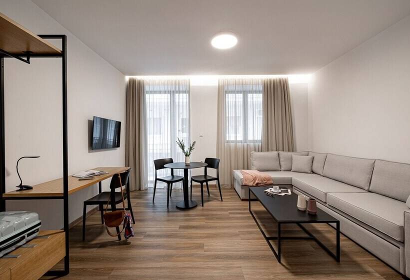Pnoe Urban Living