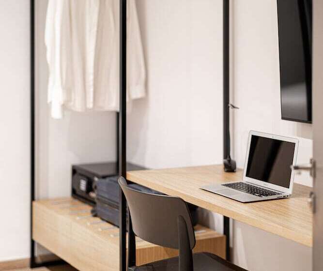 Pnoe Urban Living
