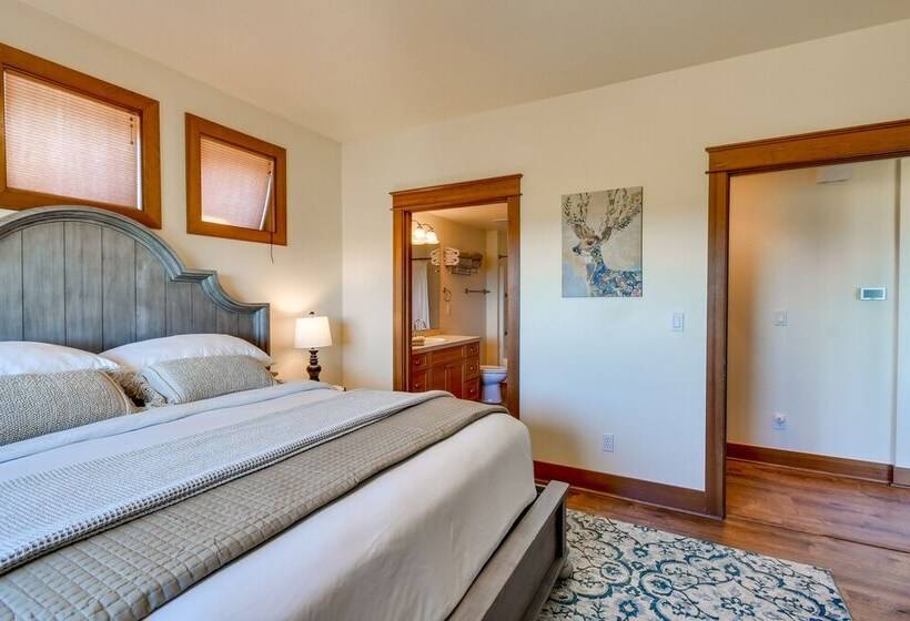 Port Angeles Home: 7 Mi To Olympic Natl Park!