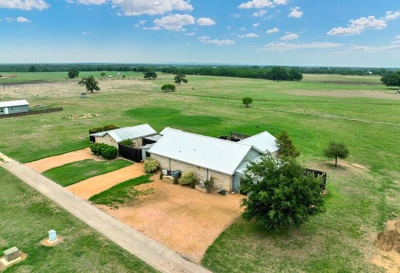 Private Luxury Retreat With Hot Tub 10mins To Fred!