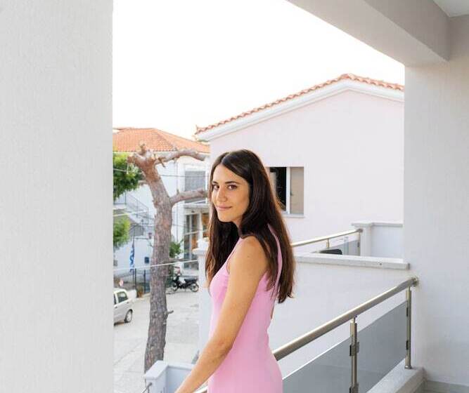 Rafkon Luxury Apartments   Myrina