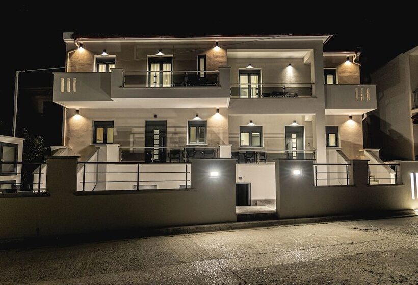 Rafkon Luxury Apartments   Myrina