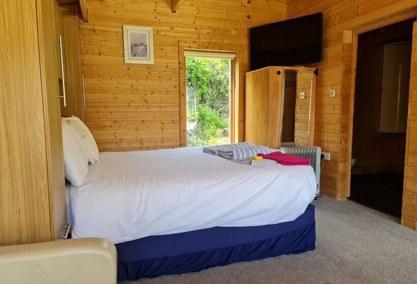 Remarkable 1 Bed Cabin In Hythe