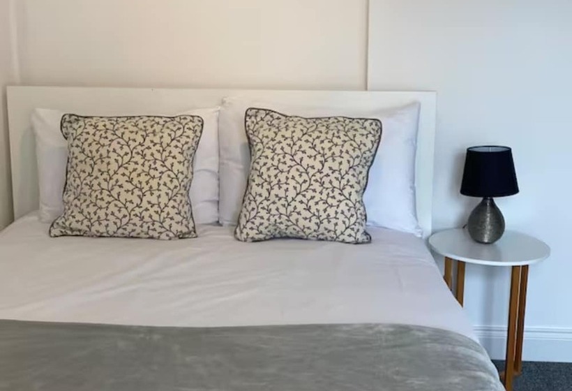 Резиденция Airport Comfy Stay