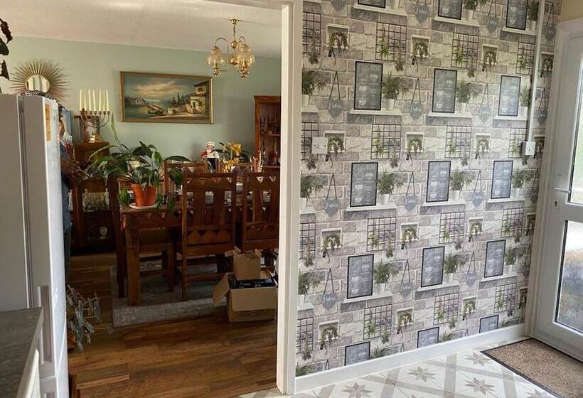 إقامة Captivating 2 Bed House In Amesbury, Salisbury