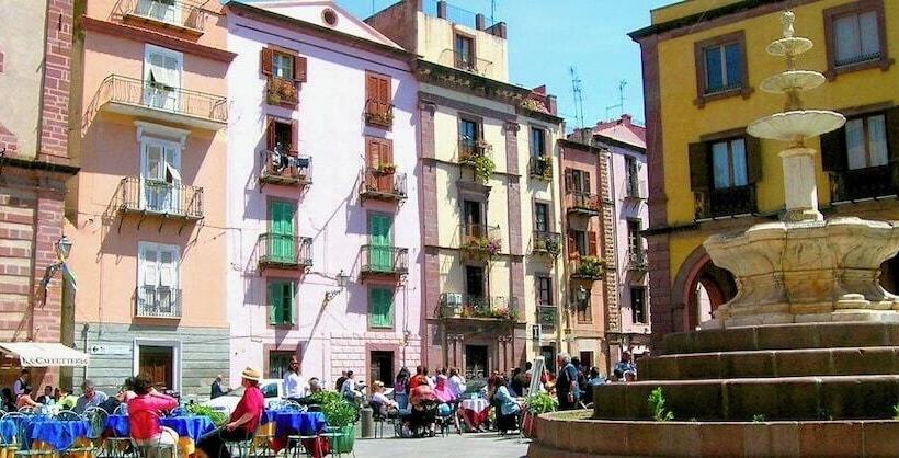 Rezidans Charming, Spacious 3 Bedroom Townhouse