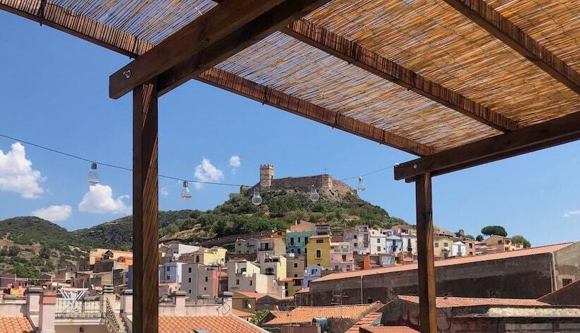 Rezidans Charming, Spacious 3 Bedroom Townhouse