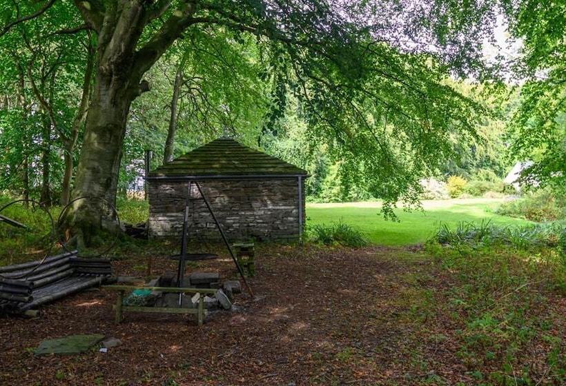 레지던스 Lovely 6 Bed Country House With Pool, Nr Arbroath