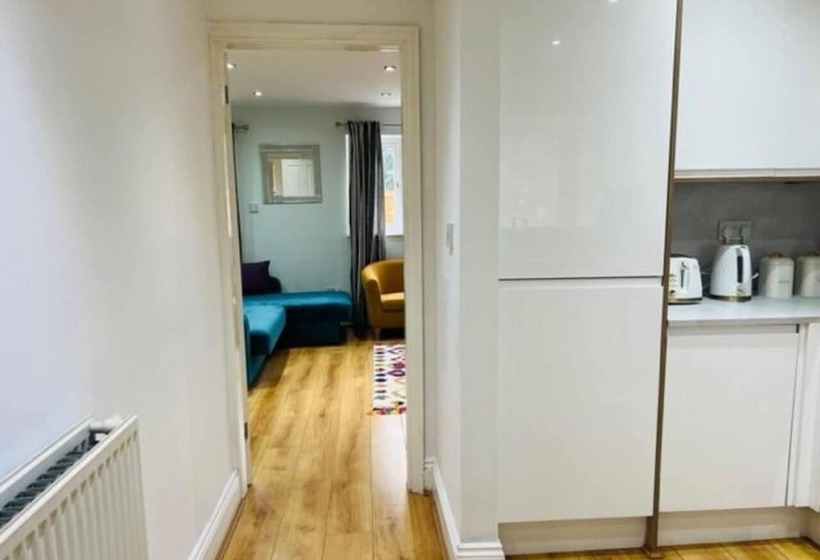 דירת נופש Overbury Lodge, Birmingham With Free Parking