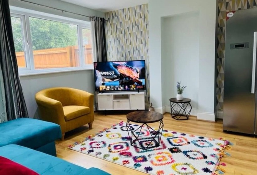 דירת נופש Overbury Lodge, Birmingham With Free Parking