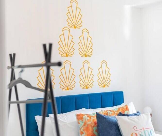 اقامتگاه Spacious 3 Bed House Garden Parking Wifi Smart Tv