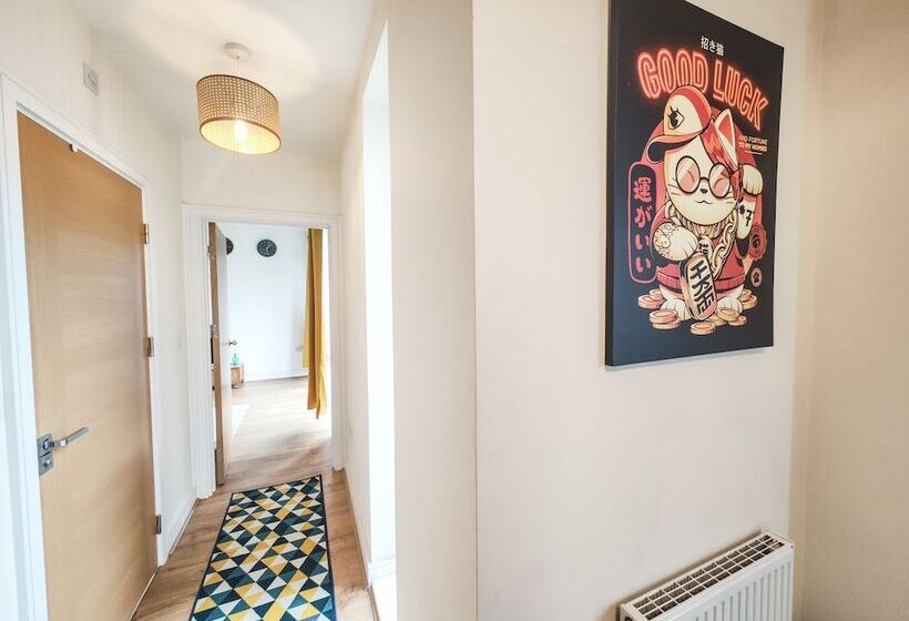 דירת נופש Stunning 2 Bed House In Sheffield