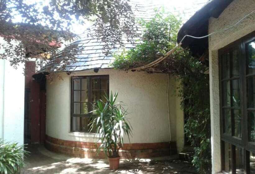 Rosebank Boarding Hostel