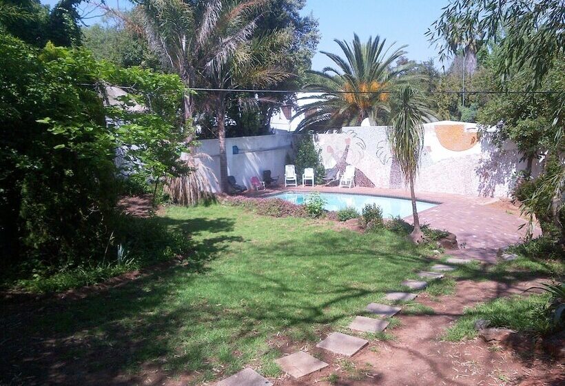 Rosebank Boarding Hostel