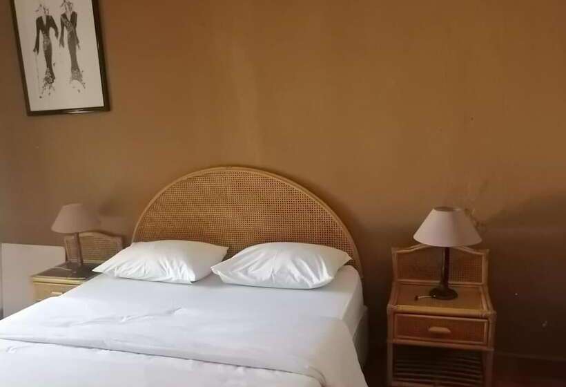 Rosebank Boarding Hostel