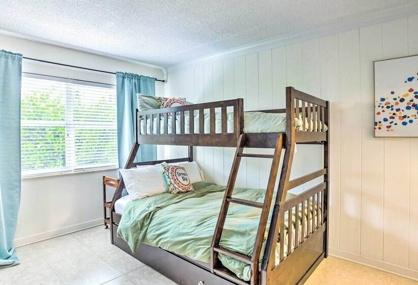 Spacious Lake Worth Escape < 3 Mi To Beach!