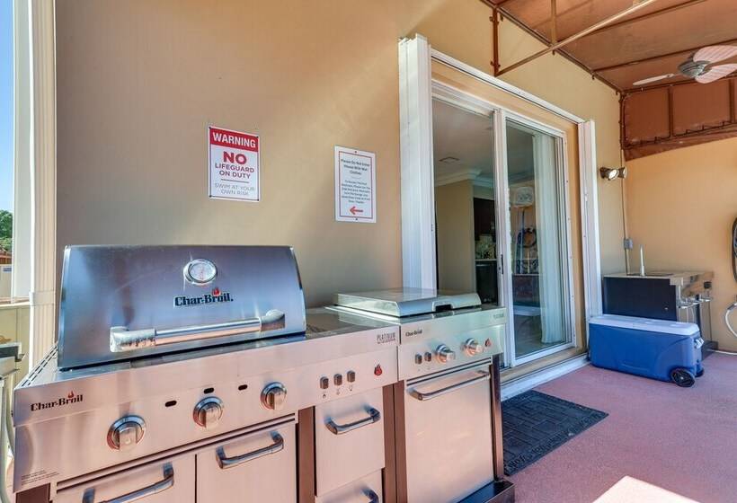 Spacious Miami Retreat W/ Grill, Pool & Dock!