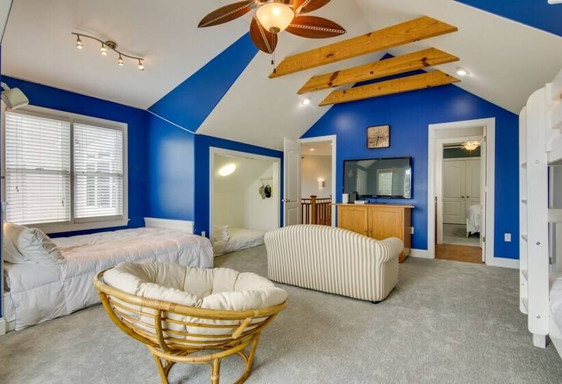 Ocean City Home W/ Fire Pit & Grill: Walk To Beach