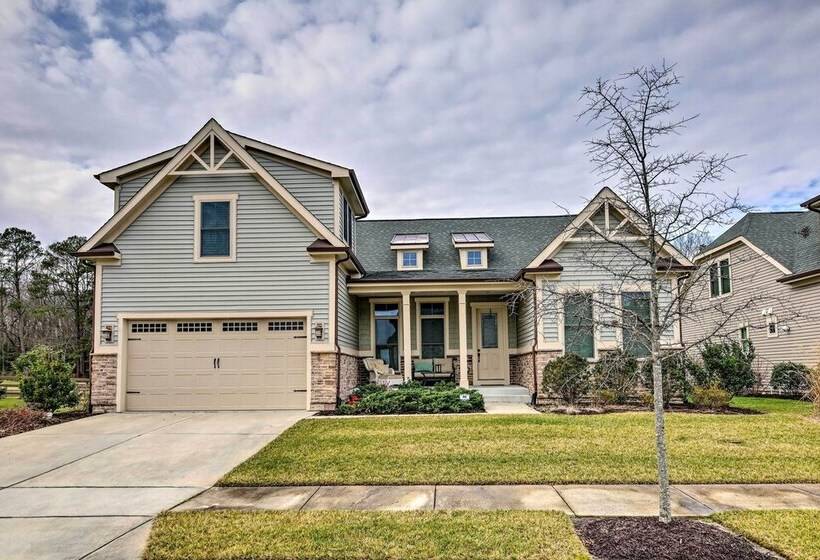 Ocean View Getaway W/ Resort Access & Porch!