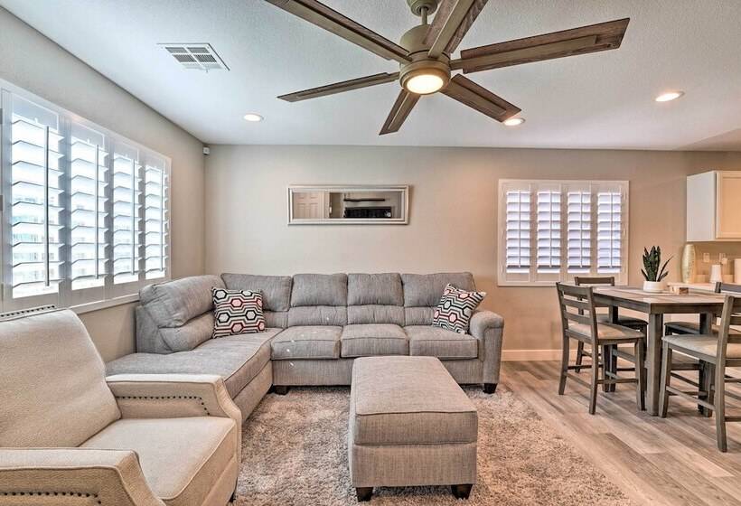 Stylish House W/ Patio, 8 Mi To Vegas Strip!