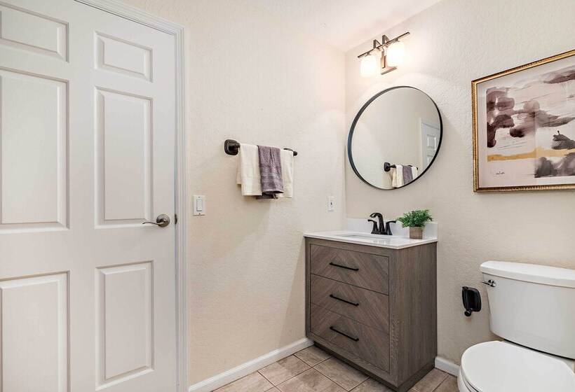 Sunny Waterfront Home By West Palm W/ Hot Tub!