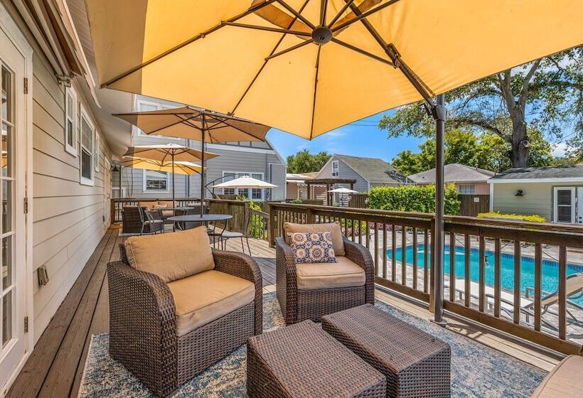 The Kenwood Gables Boutique Bed & Breakfast