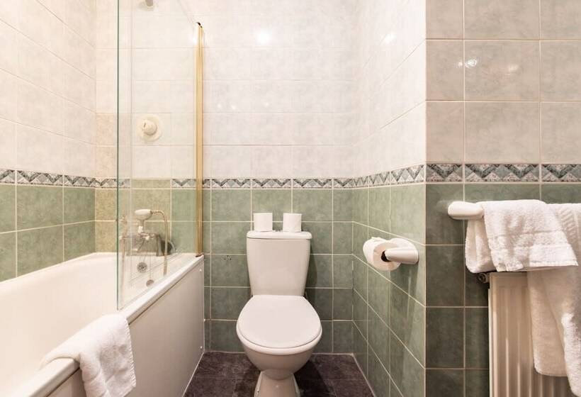 The Mill Hill Wonder Inviting 3bdr House With Garden