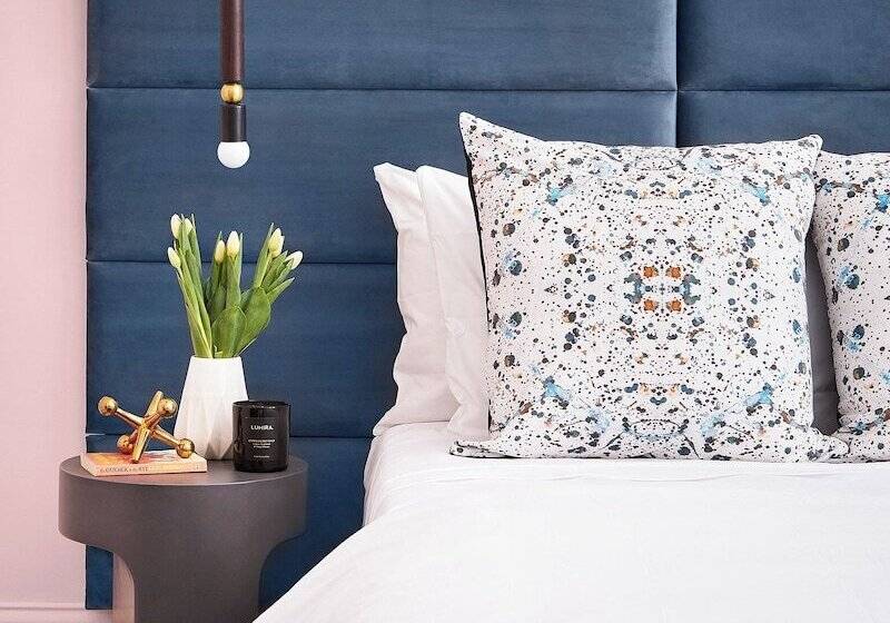 The Neighborhood Hotel Lincoln Park