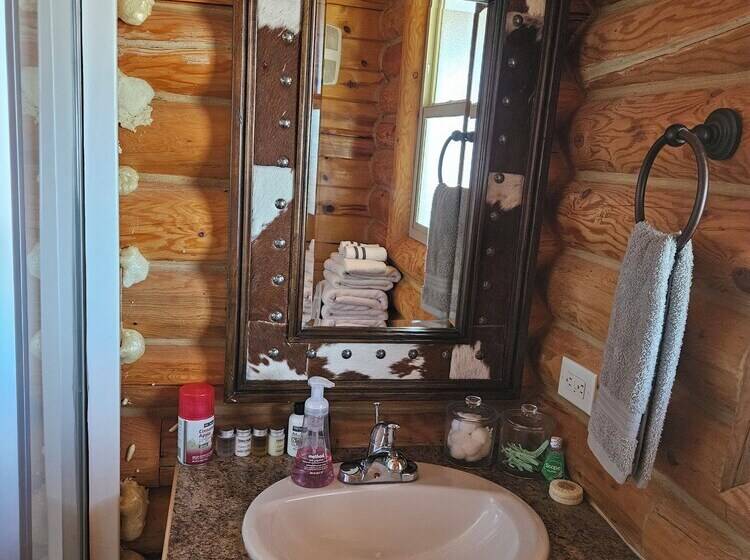 The Peacemaker Cabin