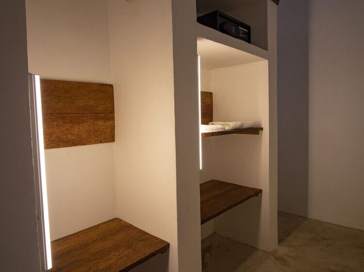 Tropical Boutique Hotel & Resto