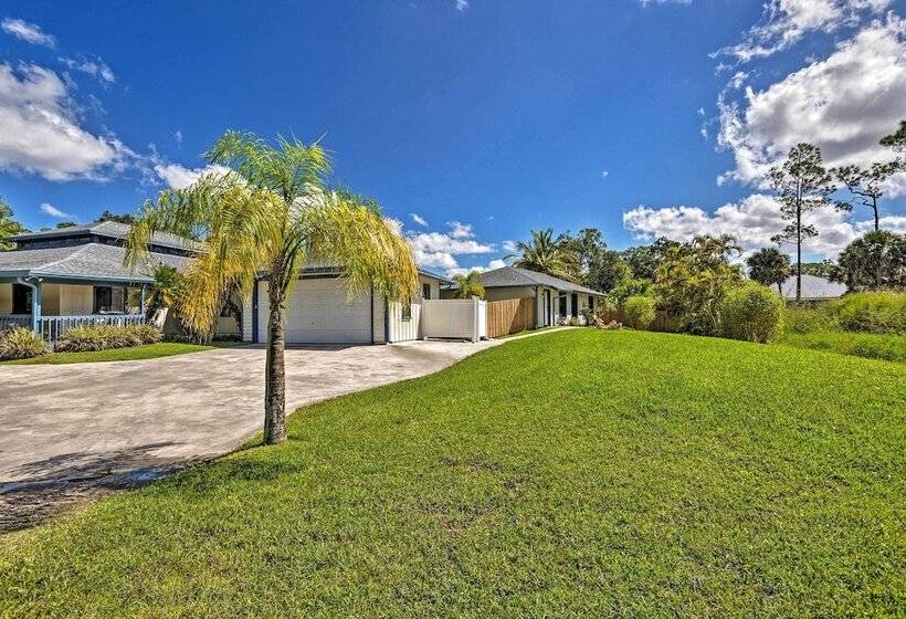 Jupiter Cottage W/ Patio, Gas Grill & Fire Pit!