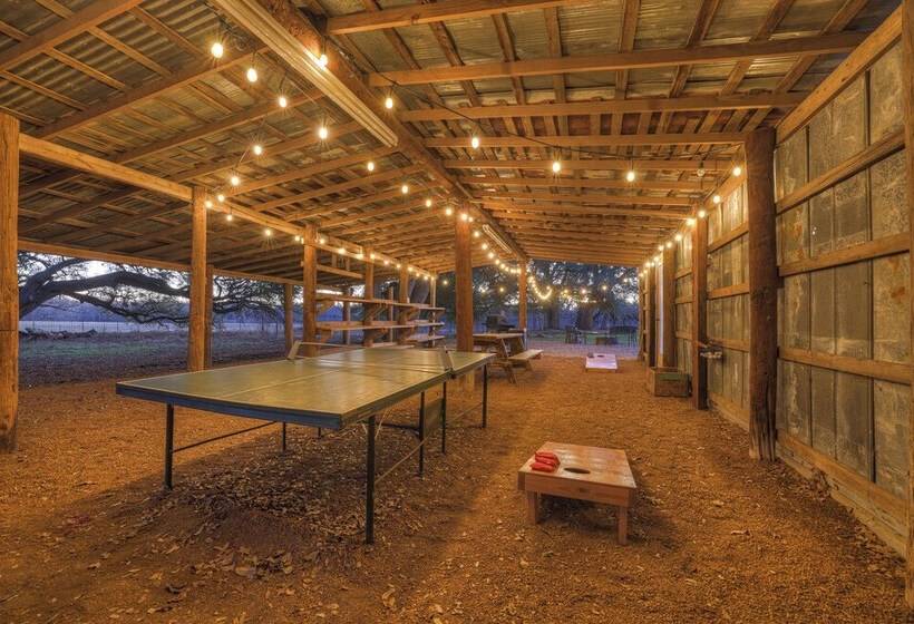 Waylons House Hot Tub Shared Party Barn With Games