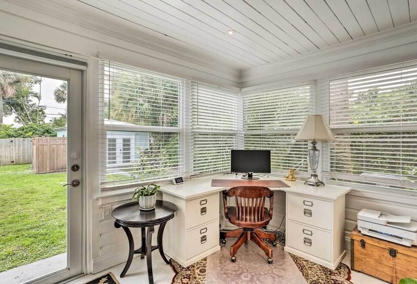 West Palm Beach Bungalow W/ Shared Backyard