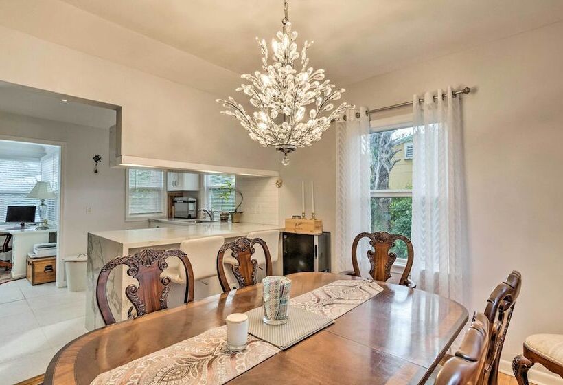 West Palm Beach Bungalow W/ Shared Backyard