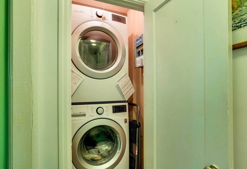 West Palm Beach Home W/ Fenced In Yard & Deck!