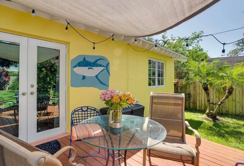 West Palm Beach Home W/ Fenced In Yard & Deck!