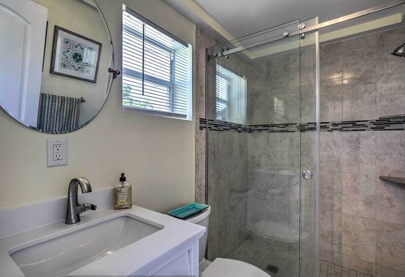 West Palm Beach Oasis W/ Heated Pool: Near Beach!