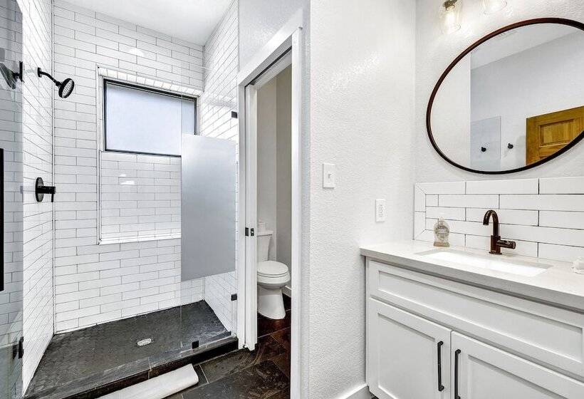 Willies House With Country Views   Shared Party Barn