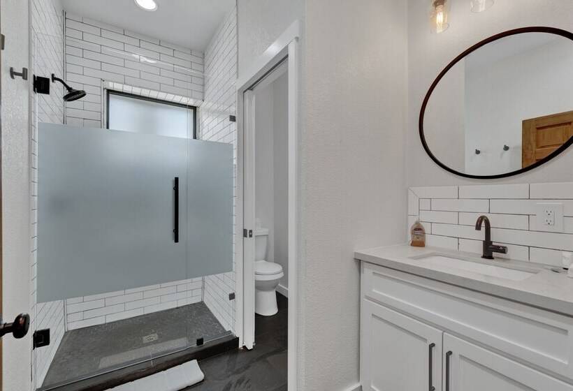 Willies House With Country Views   Shared Party Barn