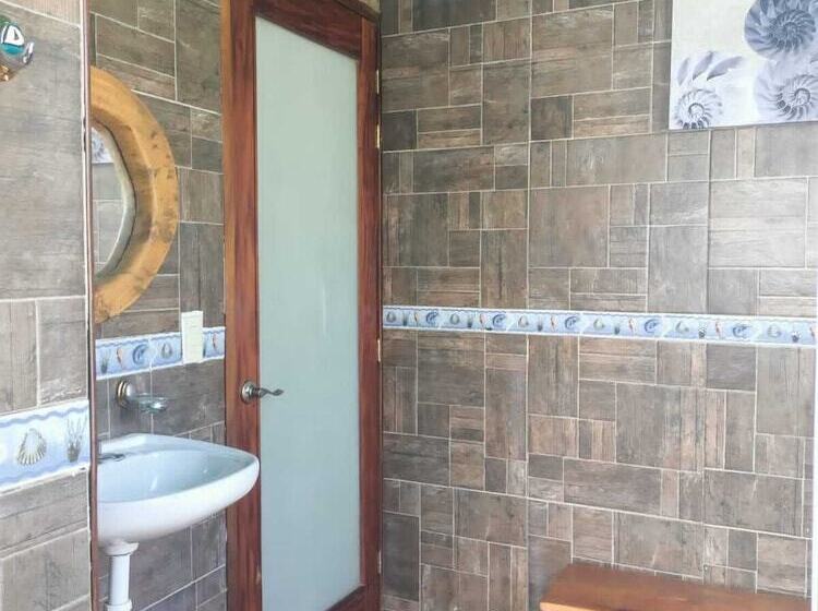 تختخواب و صبحانه Mar De Fondo