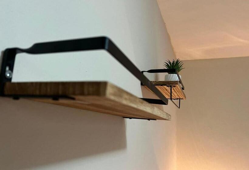 تختخواب و صبحانه Cata Bed Breakfast