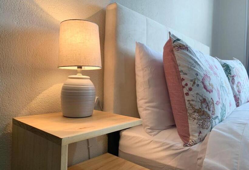 تختخواب و صبحانه Cata Bed Breakfast