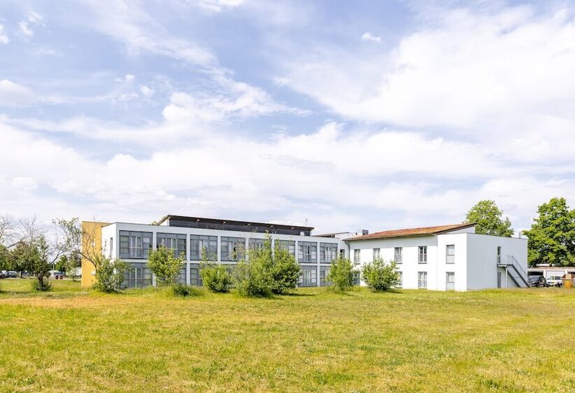 ホテル Dresdner Tor Süd