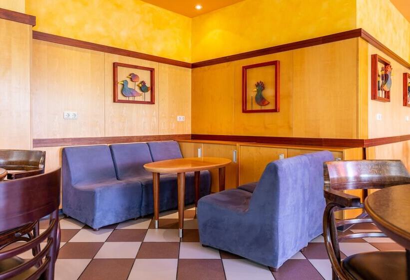 ホテル Dresdner Tor Süd