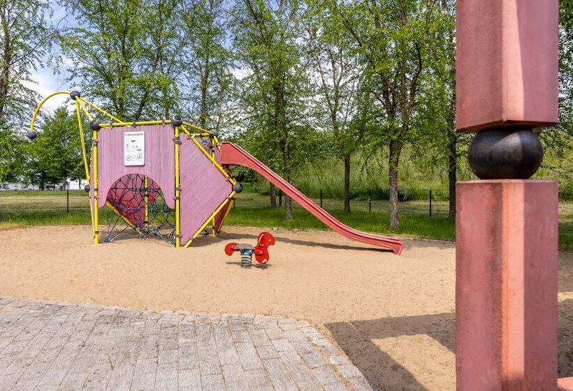 ホテル Dresdner Tor Süd