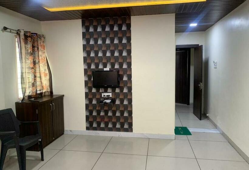 فندق Eternity Elite