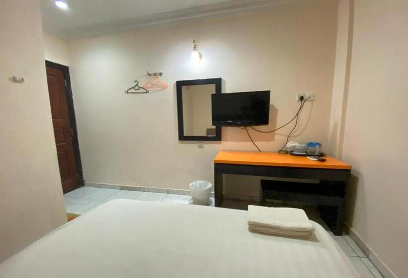 فندق Oyo 92932 Guesthouse Marbella