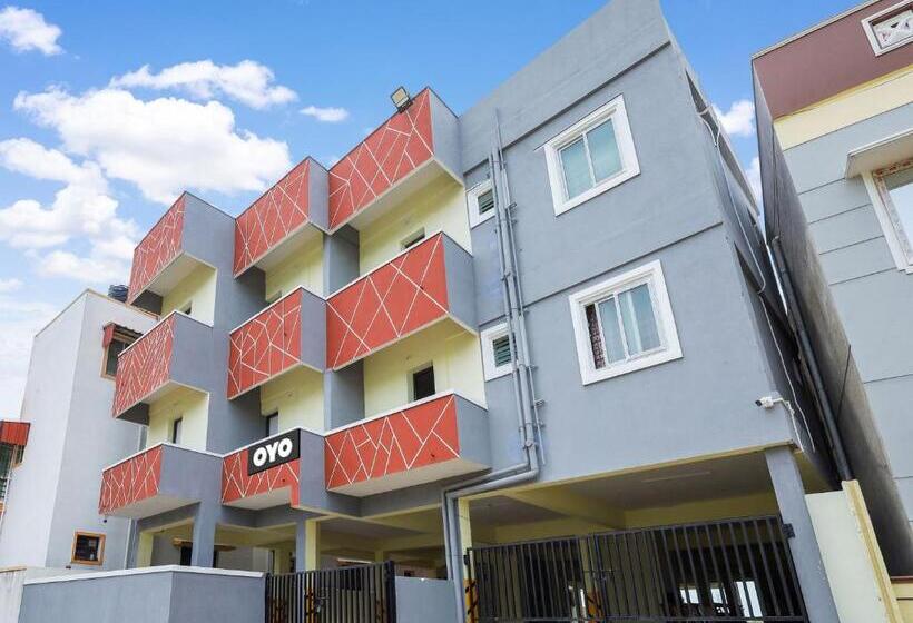 Отель Oyo Flagship Srinivasa Residency