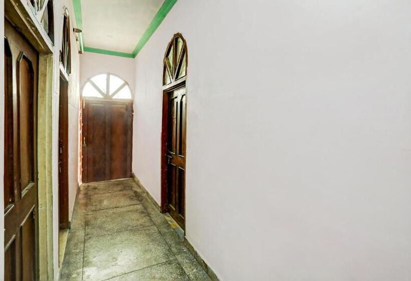 בית מלון כפרי Oyo Flagship Veer Guest House